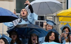 US-EDUCATION-POLITICS-COMMENCEMENT